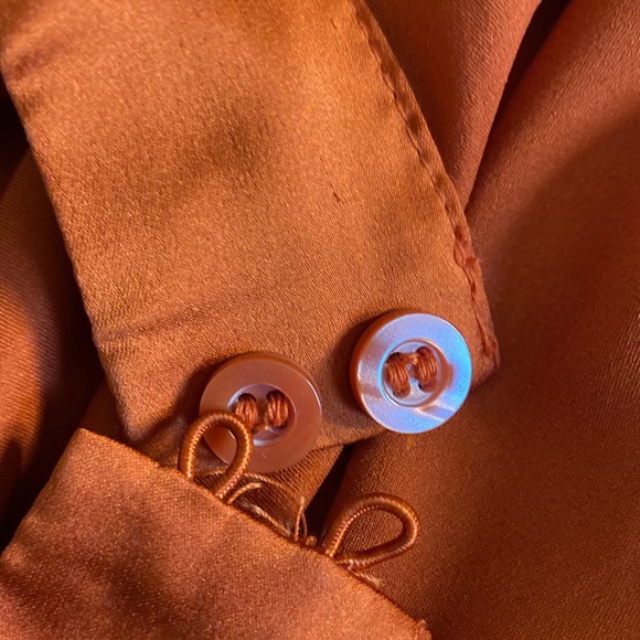 Sleeveless orange top - Picture 7 of 7